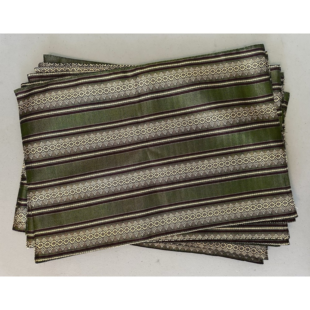 Pier 1 imports Set of 8 Thai Placemats Olive Green Gold 13x9 In Formal Dining